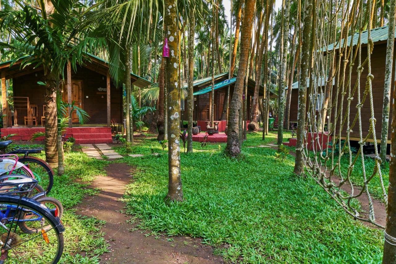 Tranquil Beach Resort Harihareshwar Exterior photo