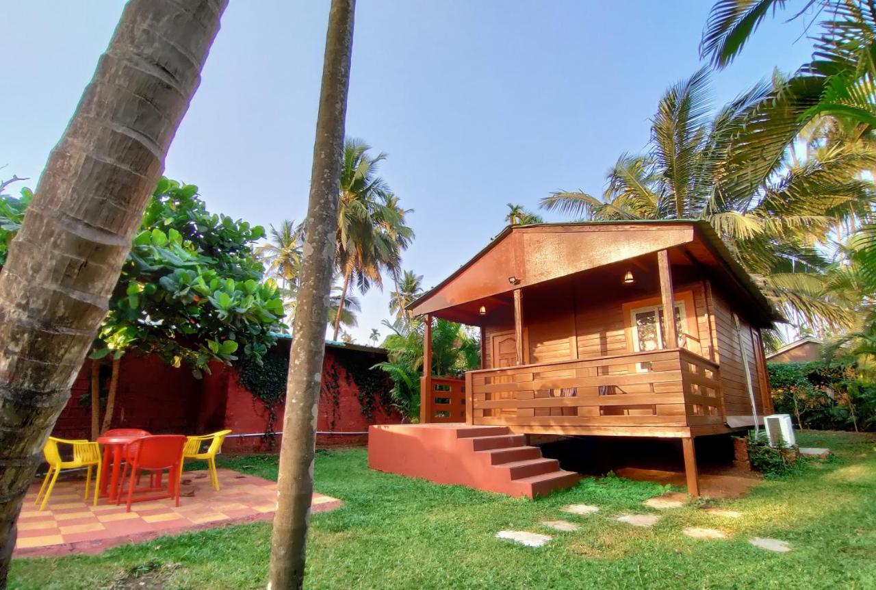 Tranquil Beach Resort Harihareshwar Exterior photo