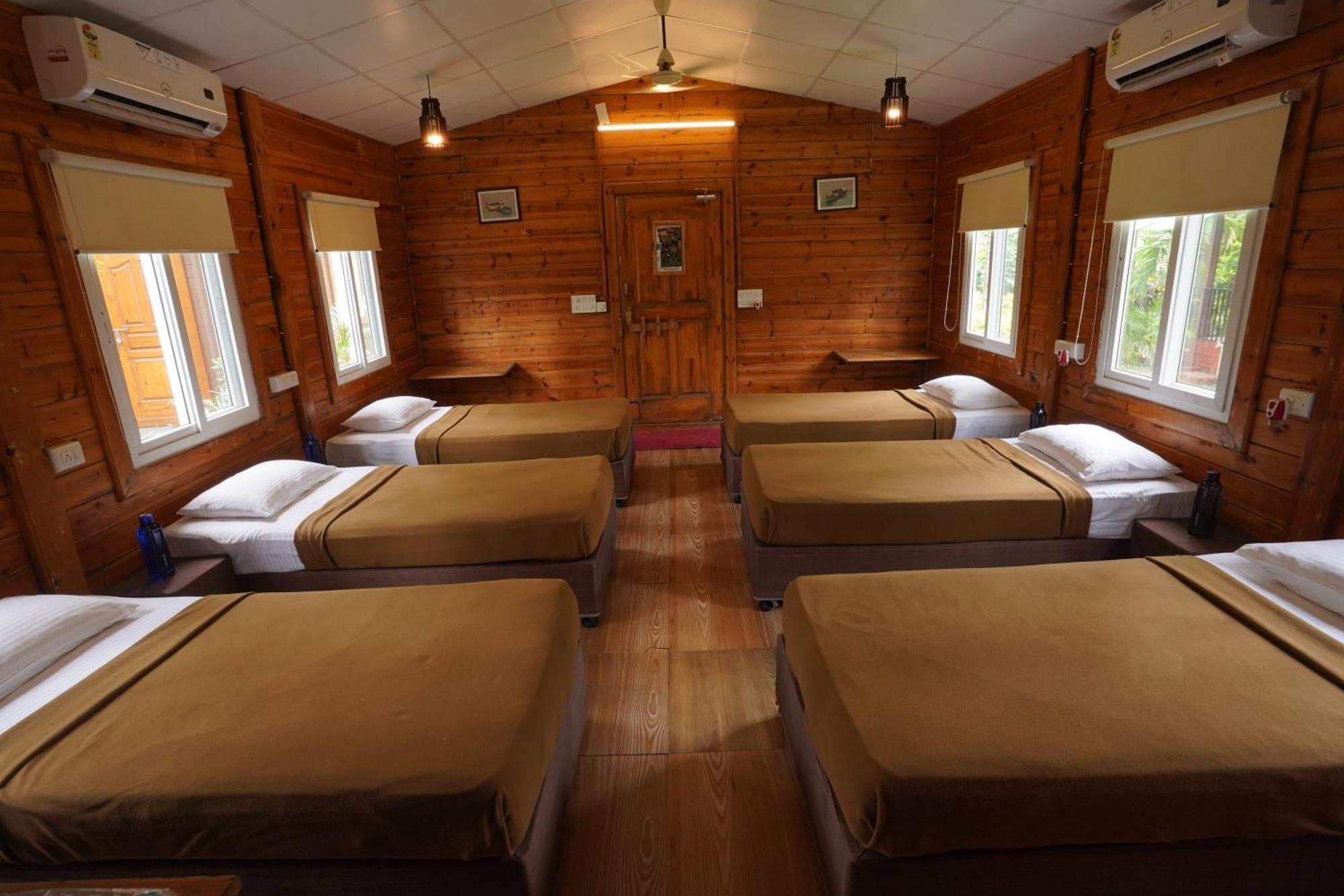 Tranquil Beach Resort Harihareshwar Exterior photo